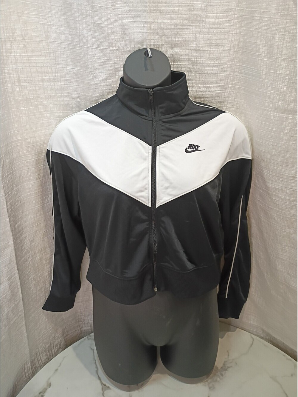 nike sweater women Size XL